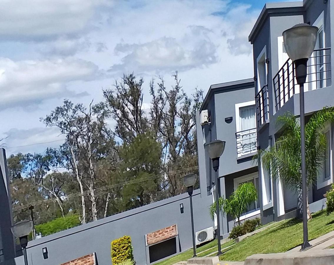 Las Toscas Apart Curuzu Cuatia Экстерьер фото